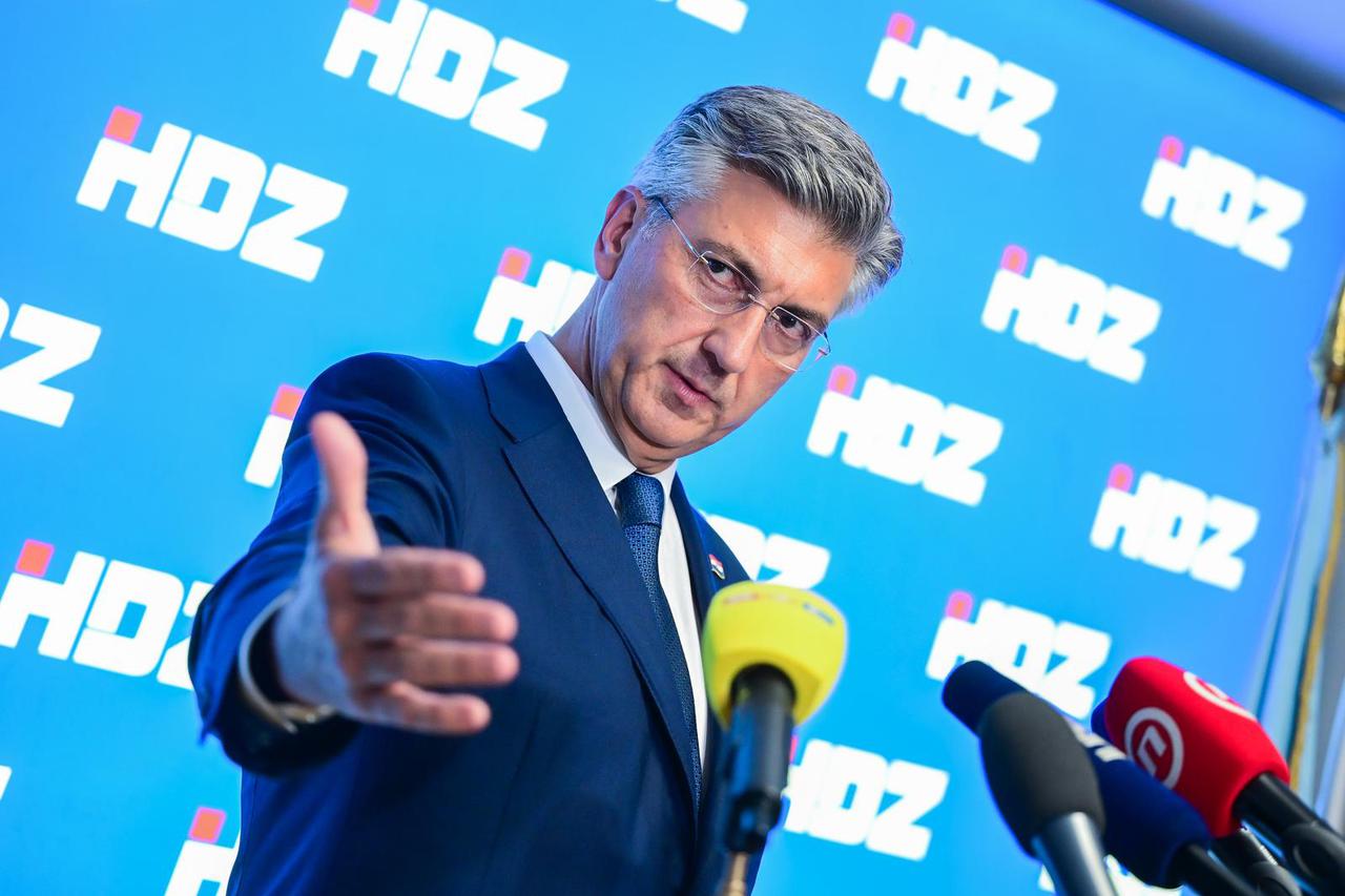 Zagreb: Andrej Plenković dao je  izjavu nakon sjednice HDZ-a 