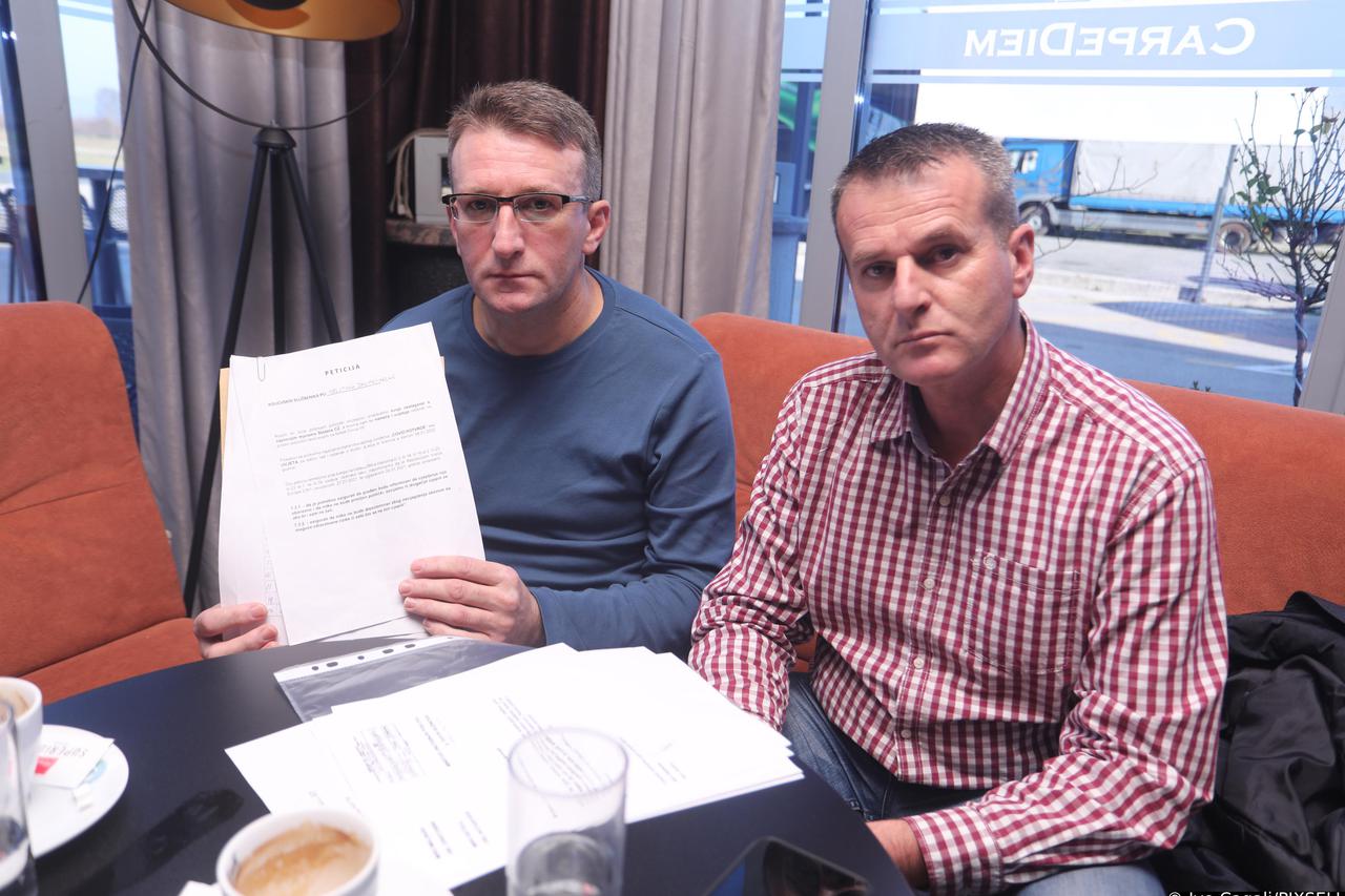 Trilj: Policajci  Miro Malbaša i Miro Botić