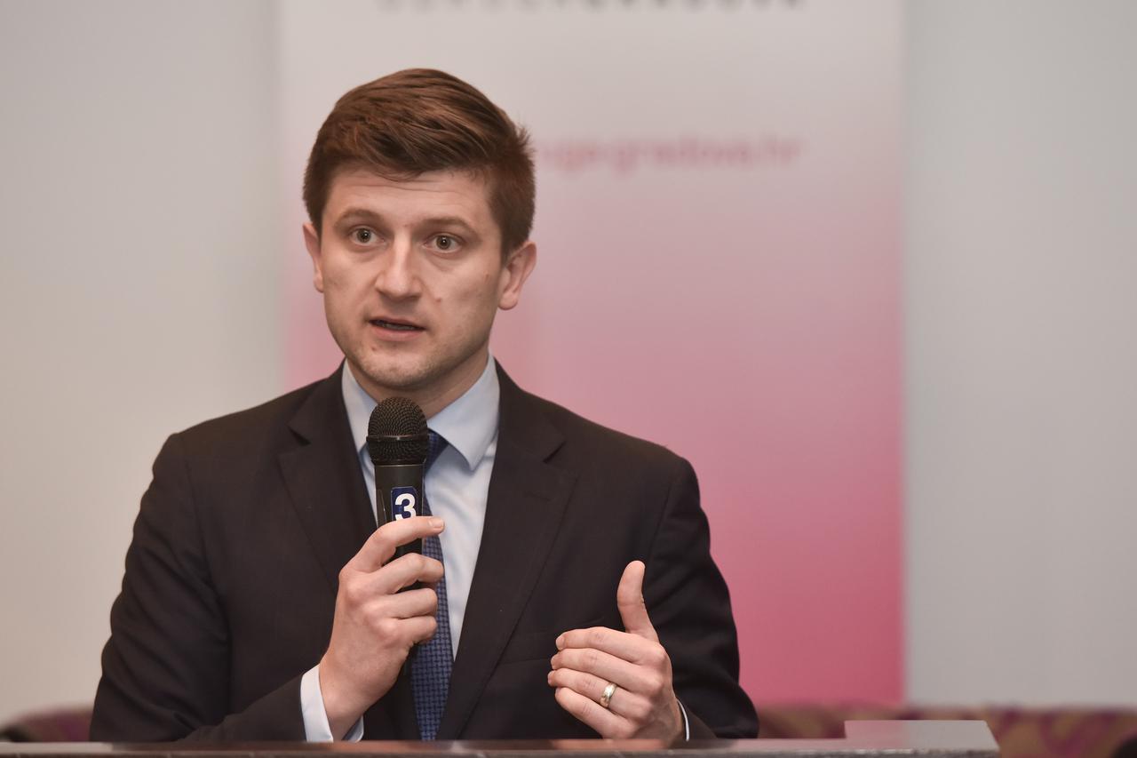 Zdravko Marić