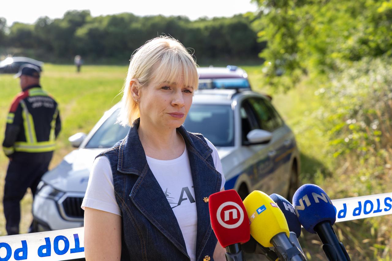 Medulin: Ravnateljica AIN-a Alana Vukić dala izjavu na mjestu avionske nesreće sa četiri poginule osobe