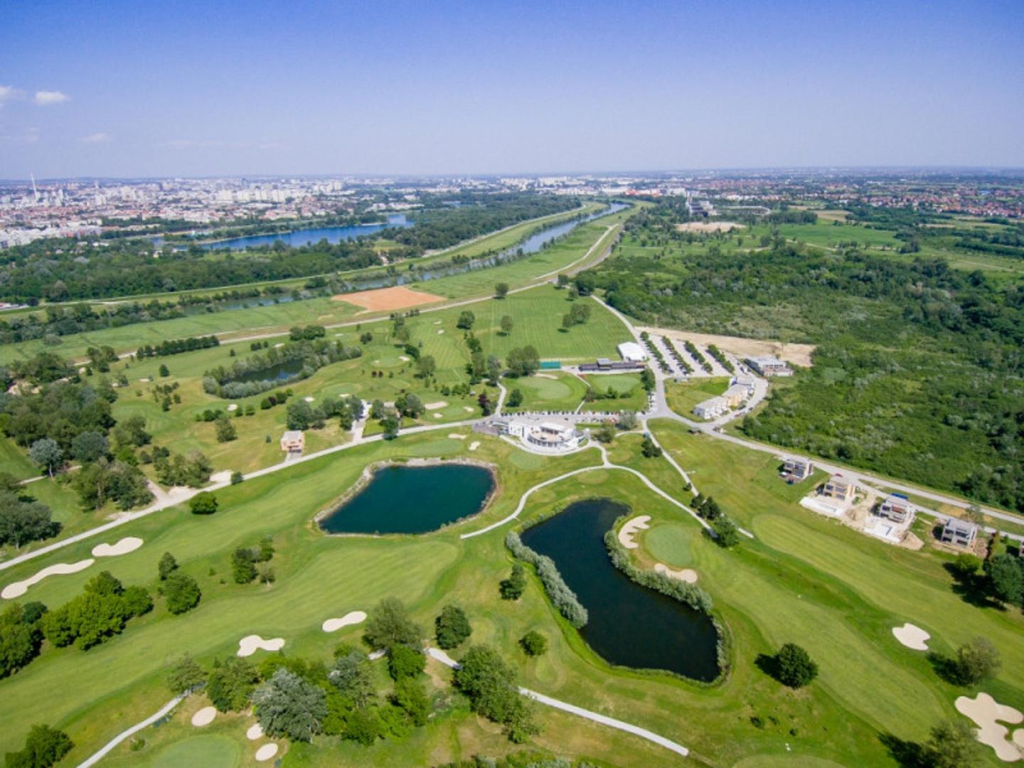 Visokokvalitetan i bogato opremljen Riverside Golf Zagreb zaslužan je za popularizaciju ovog sporta u metropoli