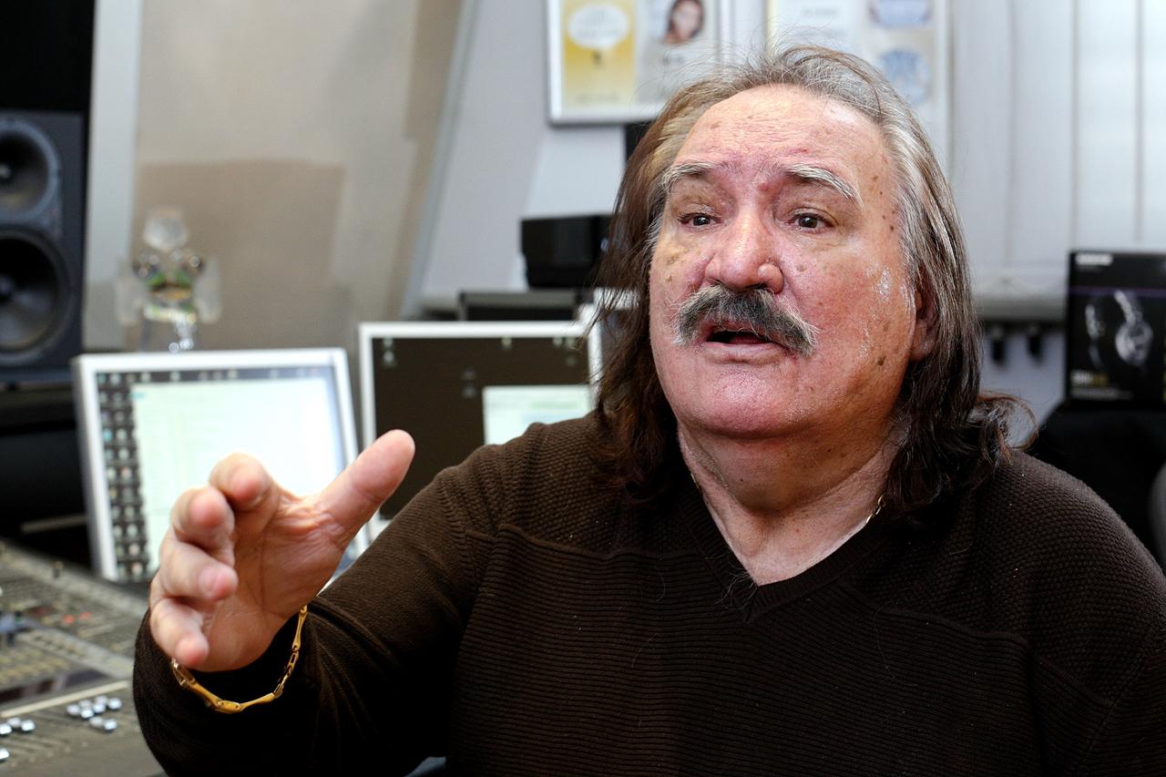 Zagreb: Pjeva? Mate Mišo Kova?