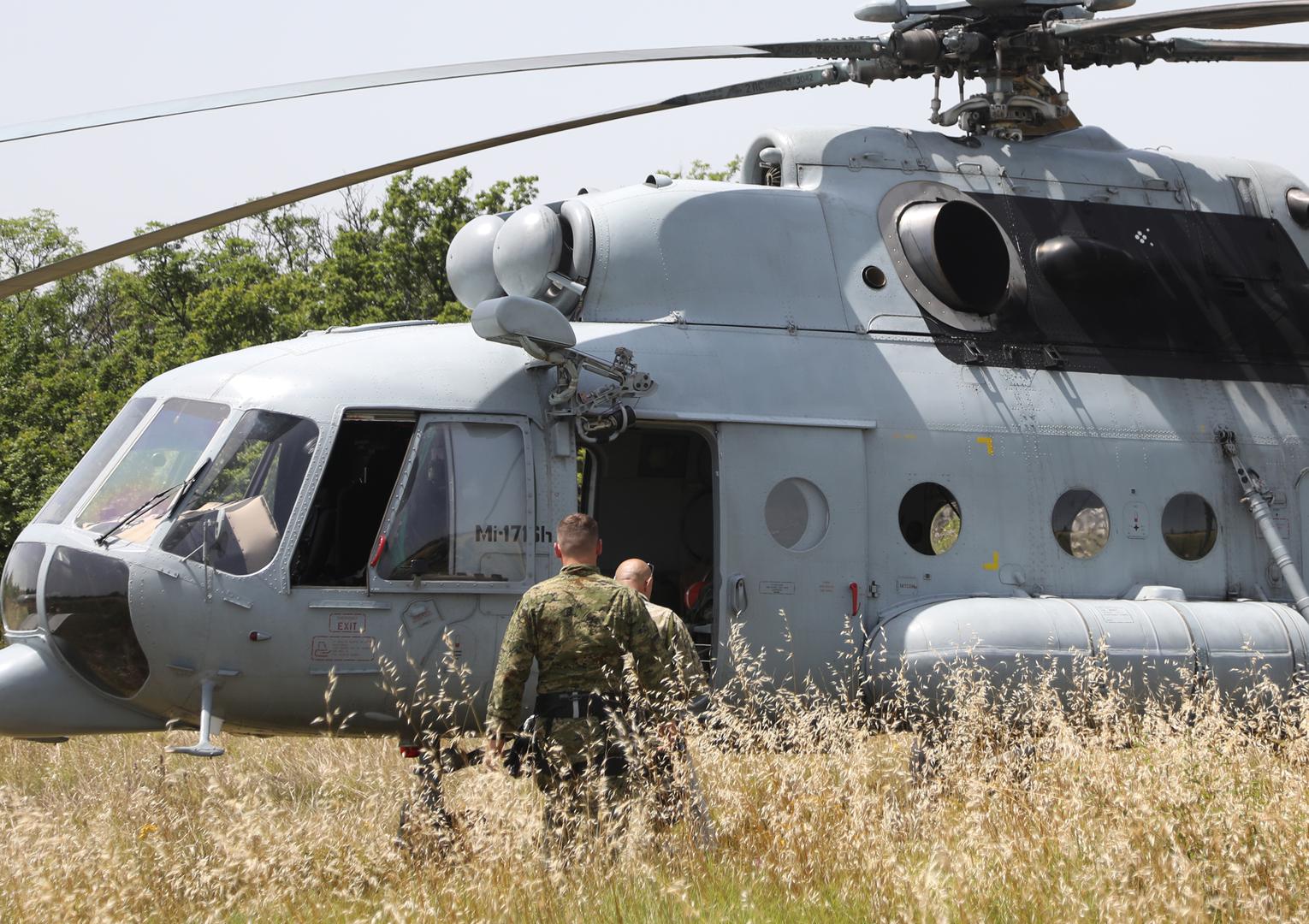 21.06.2023., Pakovo Selo - U kanjonu rijeke Cikole na podrucju Pakova Sela u Sibensko-kninskoj zupaniji srusio se helikopter madjarskih oruzanih snaga koji se u Hrvatskoj nalazi na obuci. Helikopter Oruzanih snaga Helikopter Mi-171 Sh sudjeluje u potrazi. Photo: Dusko Jaramaz/PIXSELL