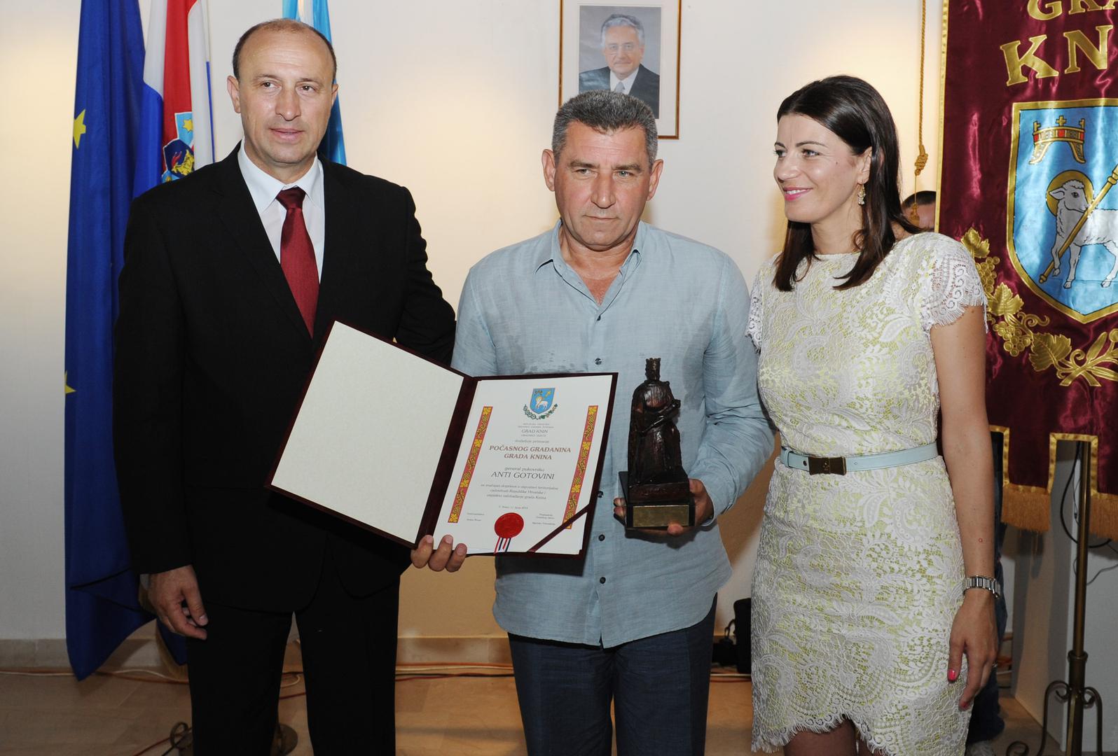 U međuvremenu je istraga u drugim slučajevima otvorila dodatna pitanja.