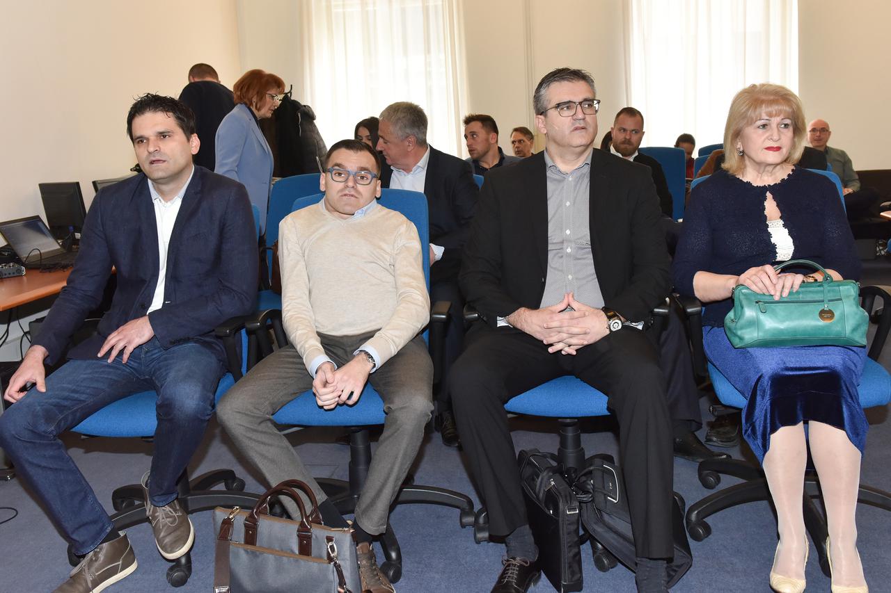 Zagreb: Po?elo su?enje Šoli, sinovima, dr. Paladinu i ostalima optuženima u aferi Kaba