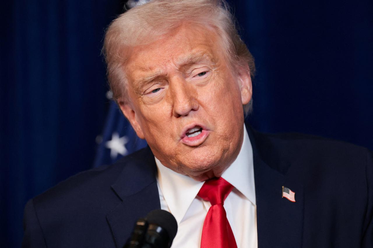 U.S. President Trump meets Israeli PM Netanyahu at Trump’s Mar-a-Lago club, in Palm Beach