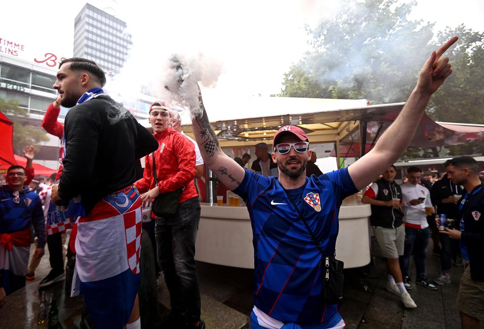 15.06.2024., Berlin, Njemacka - Navijaci u gradu prije prve utakmice na europskom prvenstvu, spanjolska hrvatska.  Photo: Marko Lukunic/PIXSELL