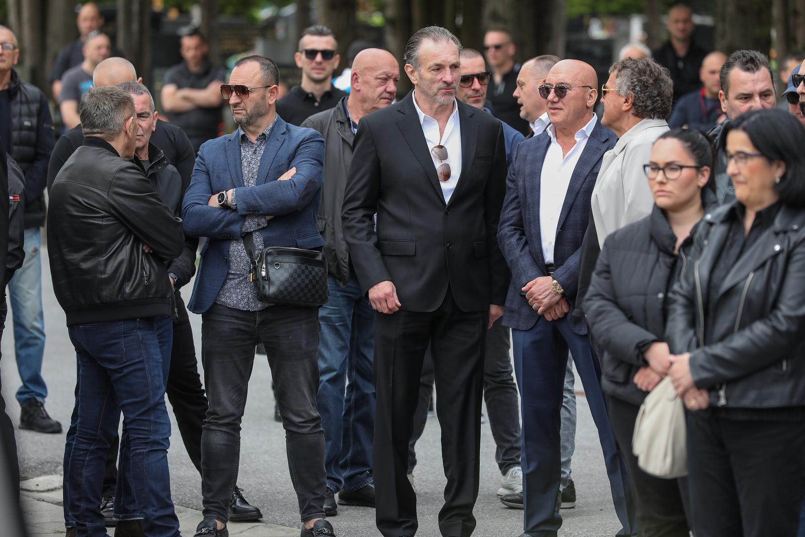 28.04.2023., Zagreb - Pogreb Tomislava Sablje, koji je ubijen u nocnom klubu "Ritz", odrzan je na groblju Markovo Polje. Optuzenik iz Uskokove akcije Tebra Tomislav Sabljo ubijen je hicima iz vatrenog oruzja u nakon fizickog sukoba vise osoba.   Photo: Jurica Galoic/PIXSELL