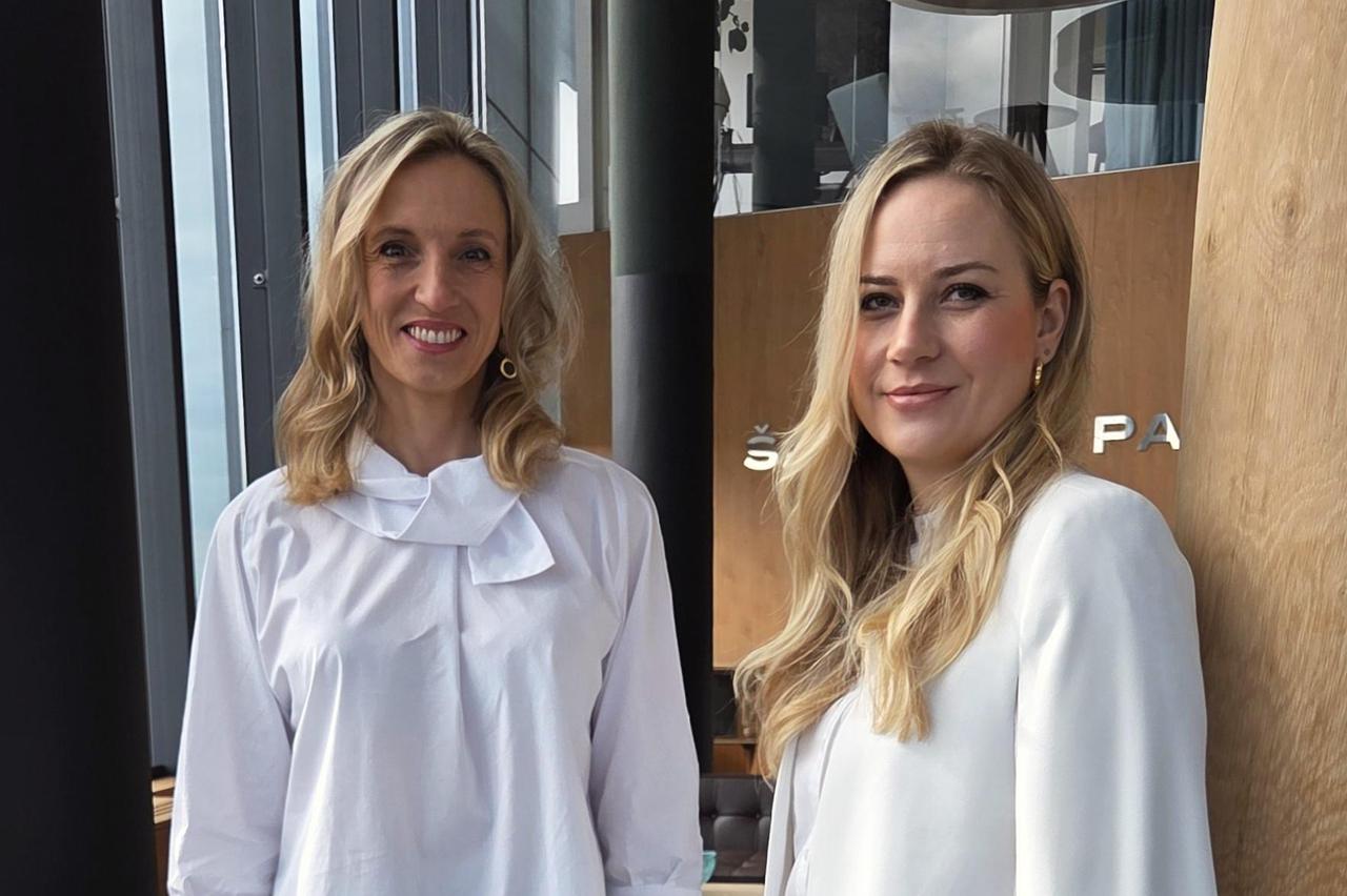 Emília Mamajová i Ana Mihaela Hrstić