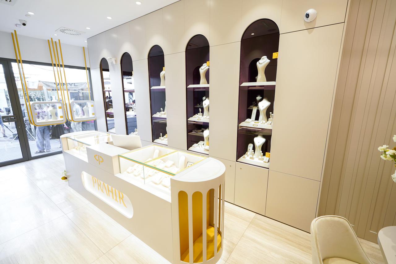 Prahir Fine Jewellery store