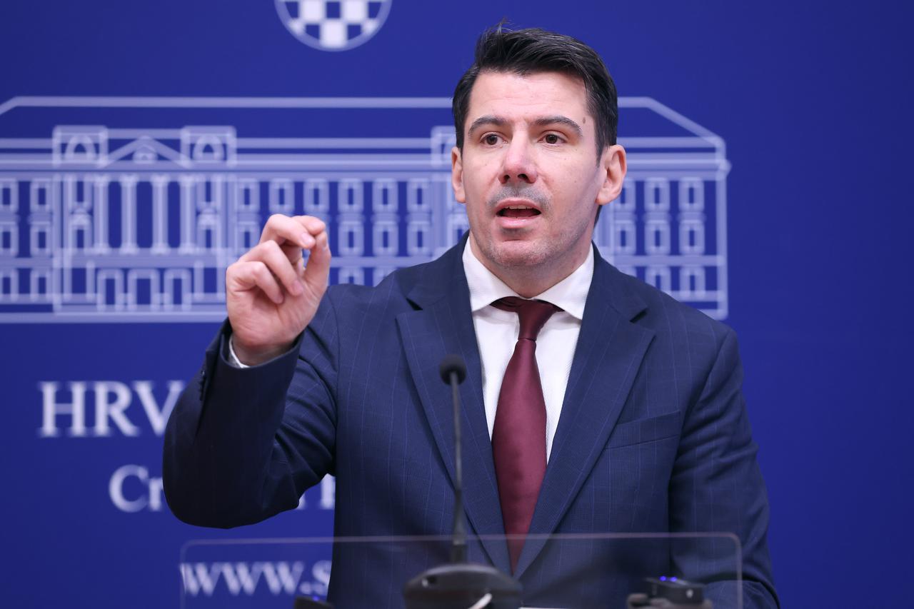 Zagreb: Nikola Grmoja o aktualnim temama