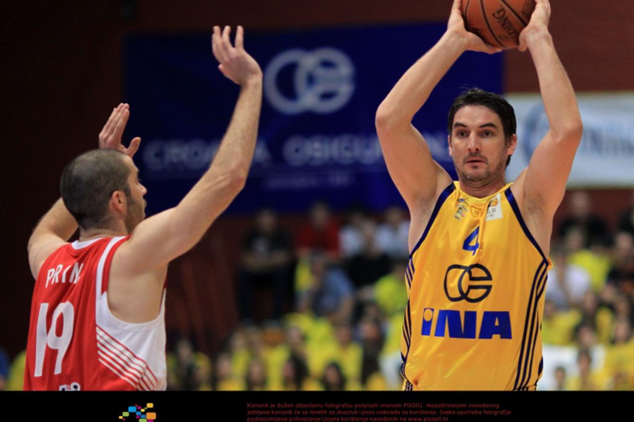 '01.06.2011., Trnsko, Zagreb - 2. utakmica finala prvenstva hrvatske, KK Zagreb - KK Cedevita. Damir Mulaomerovic. Photo: Antonio Bronic/PIXSELL'