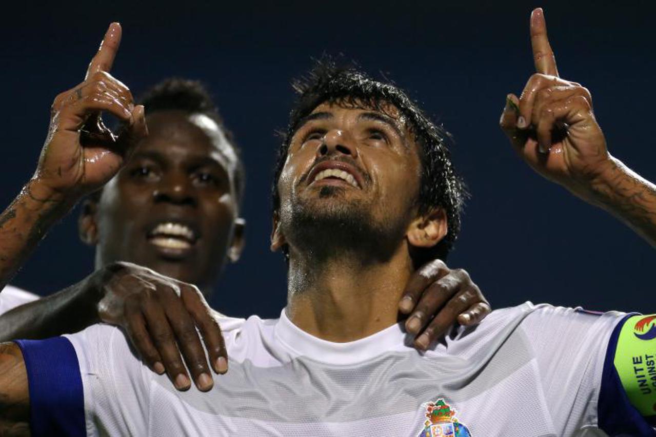 Dinamo Porto (1)