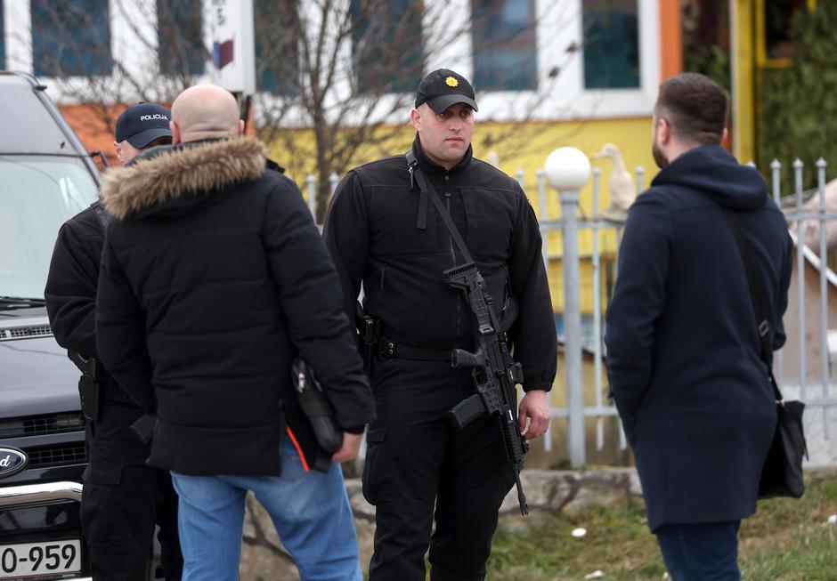 Sarajevo: Policija ispred Suda BiH uoči izricanja presude Miloradu Dodiku