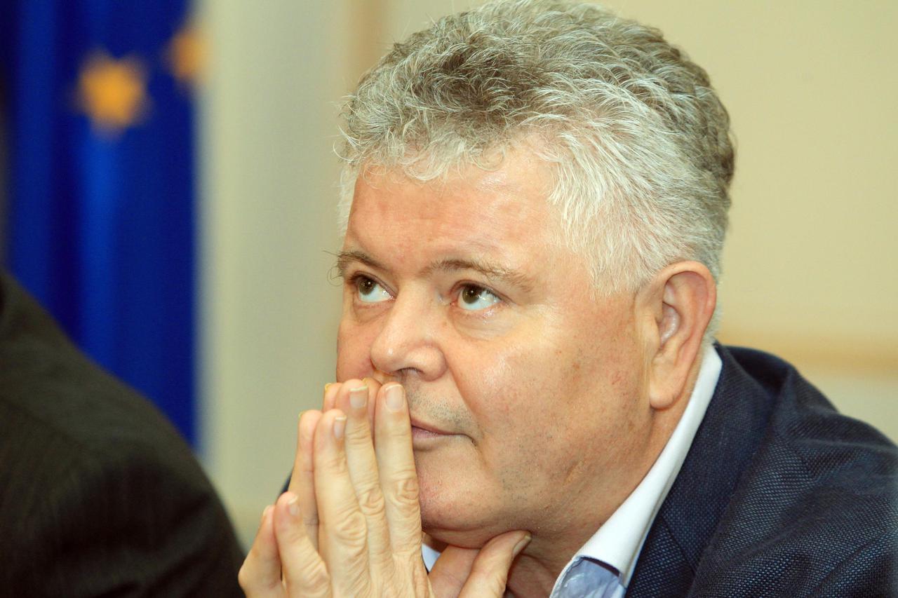 Andro Vlahušić