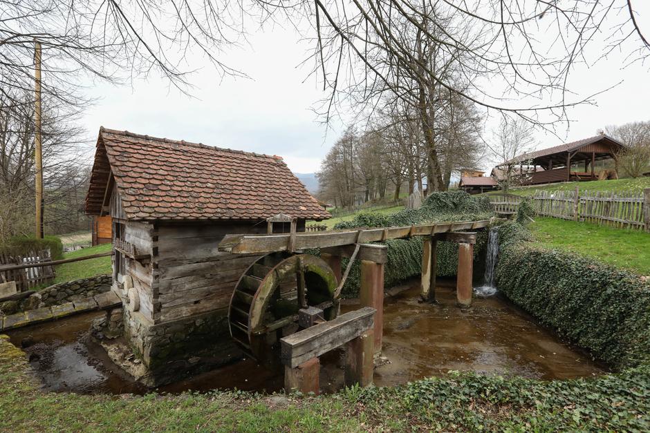 Restoran "Majsecov mlin" u Donjoj Stubici