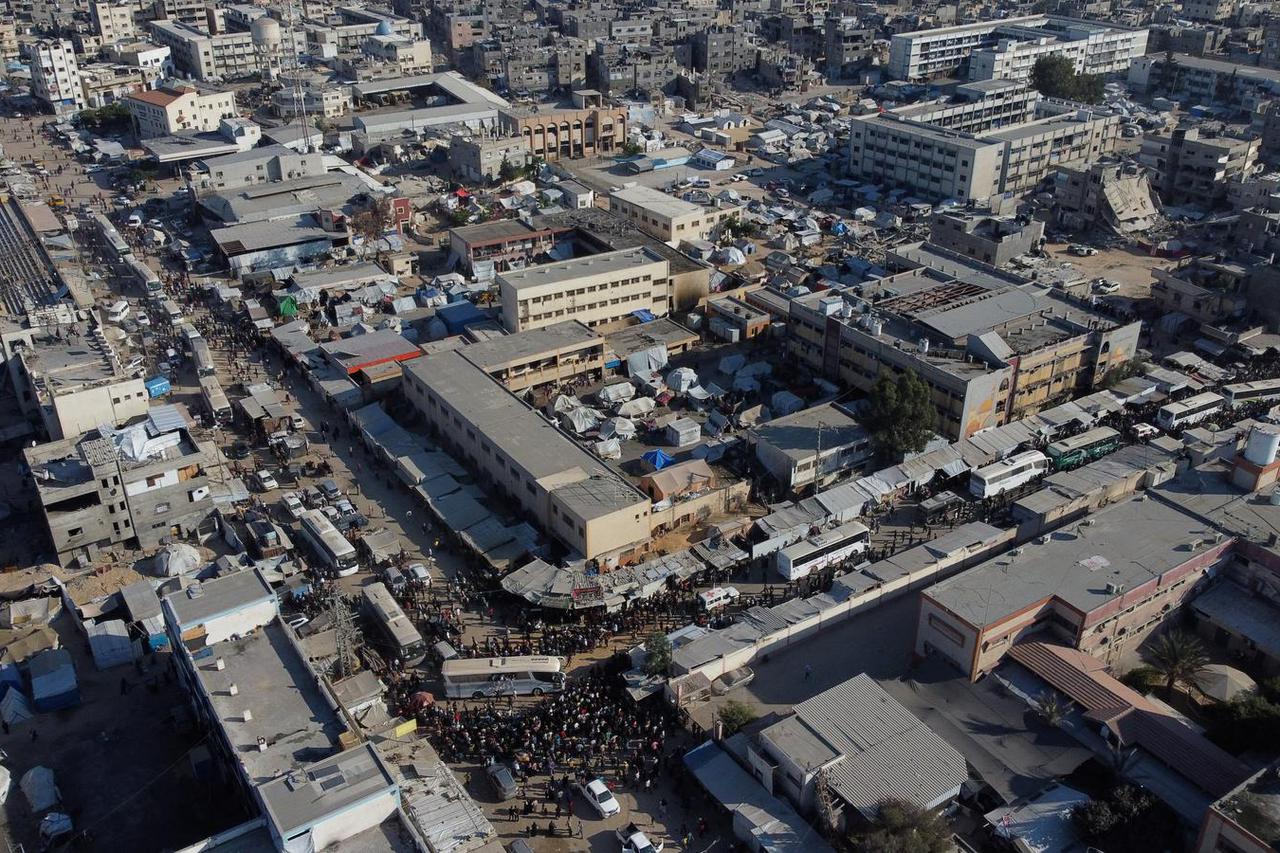 Hostages-prisoners swap and ceasefire deal between Hamas and Israel