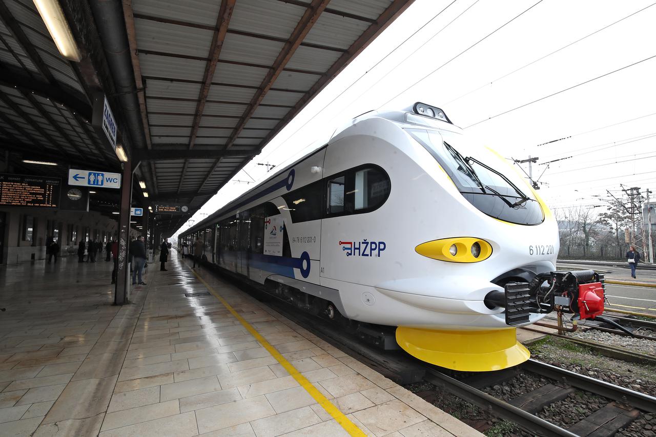 Zagreb: Predstavljanje i vožnja prvim vlakom kojeg je Končar isporučio HŽ-u