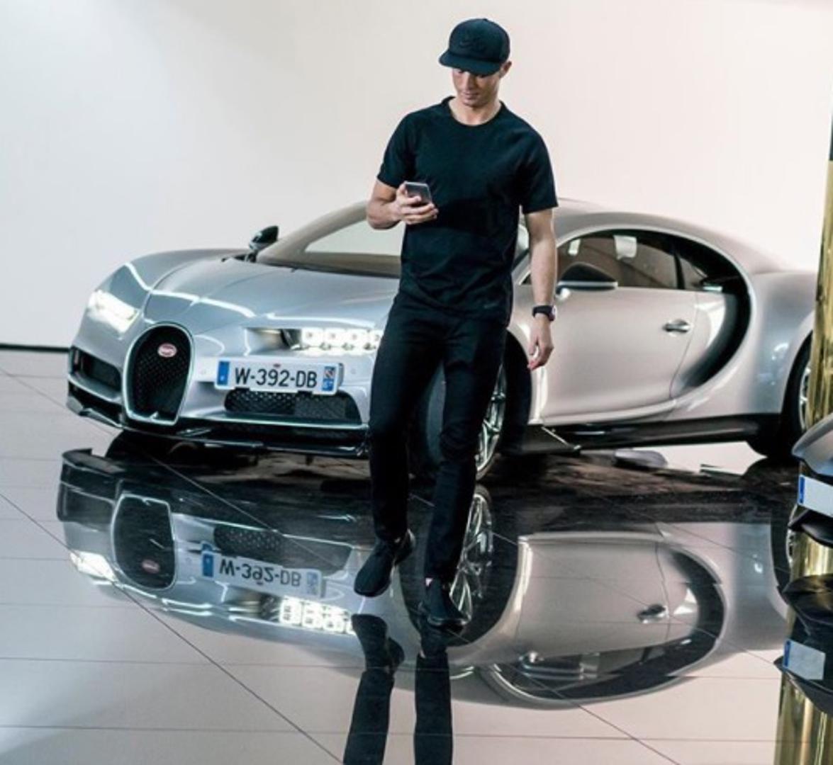 Posljednji i najskuplji automobil u Ronaldovoj kolekciji. Bugatti Chiron košta 25 milijuna kuna