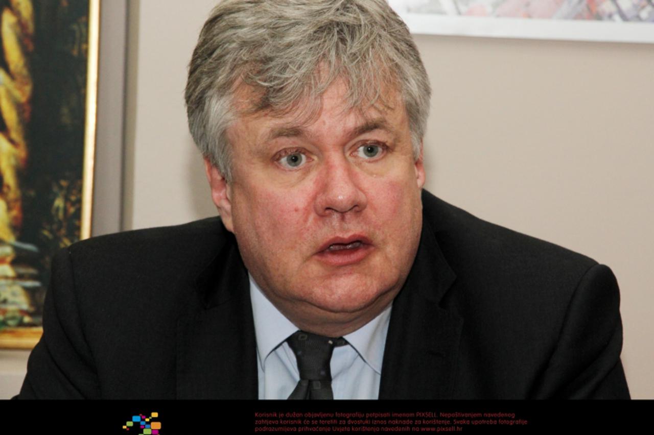 '05.05.2011., Sibenik - Gradonacelnik i nj. e. Henrik Ofstad, veleposlanik Kraljevine Norveske u Republici Hrvatskoj, odrzali su zajednicku konferenciju za novinare o visokom drzavnom posjetu norvesko