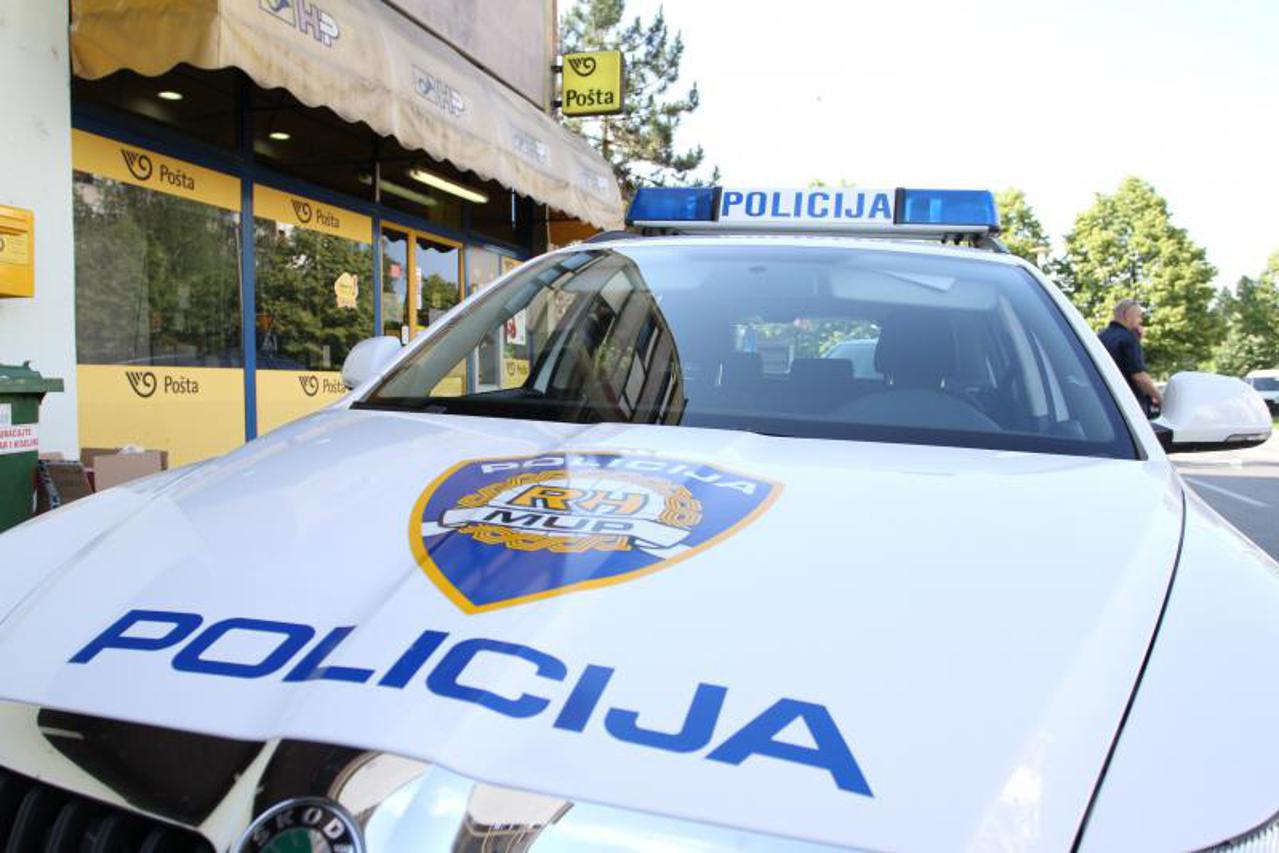 policija,pljačka pošte
