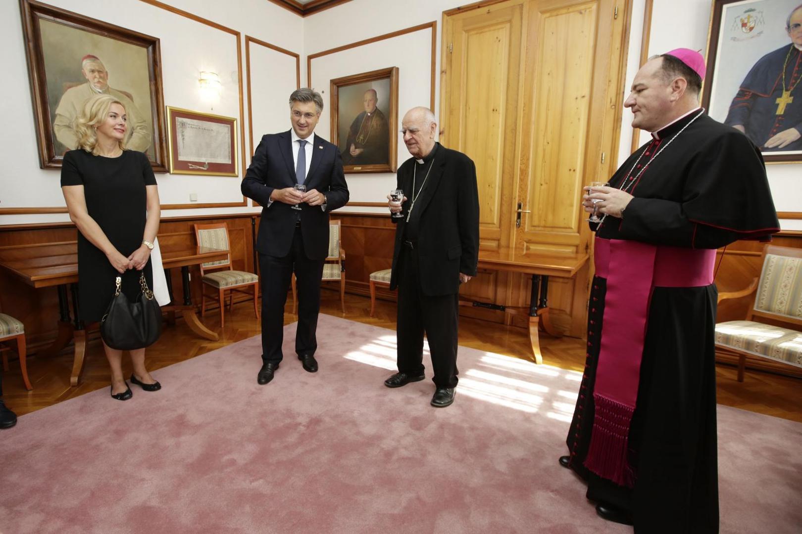 14.09.2020., Mostar - Sastanak Andreja Plenkovica s  biskupima mons. Ratkom Pericem i mons. Petrom Palicem  Photo: Denis Kapetanovic /PIXSELL