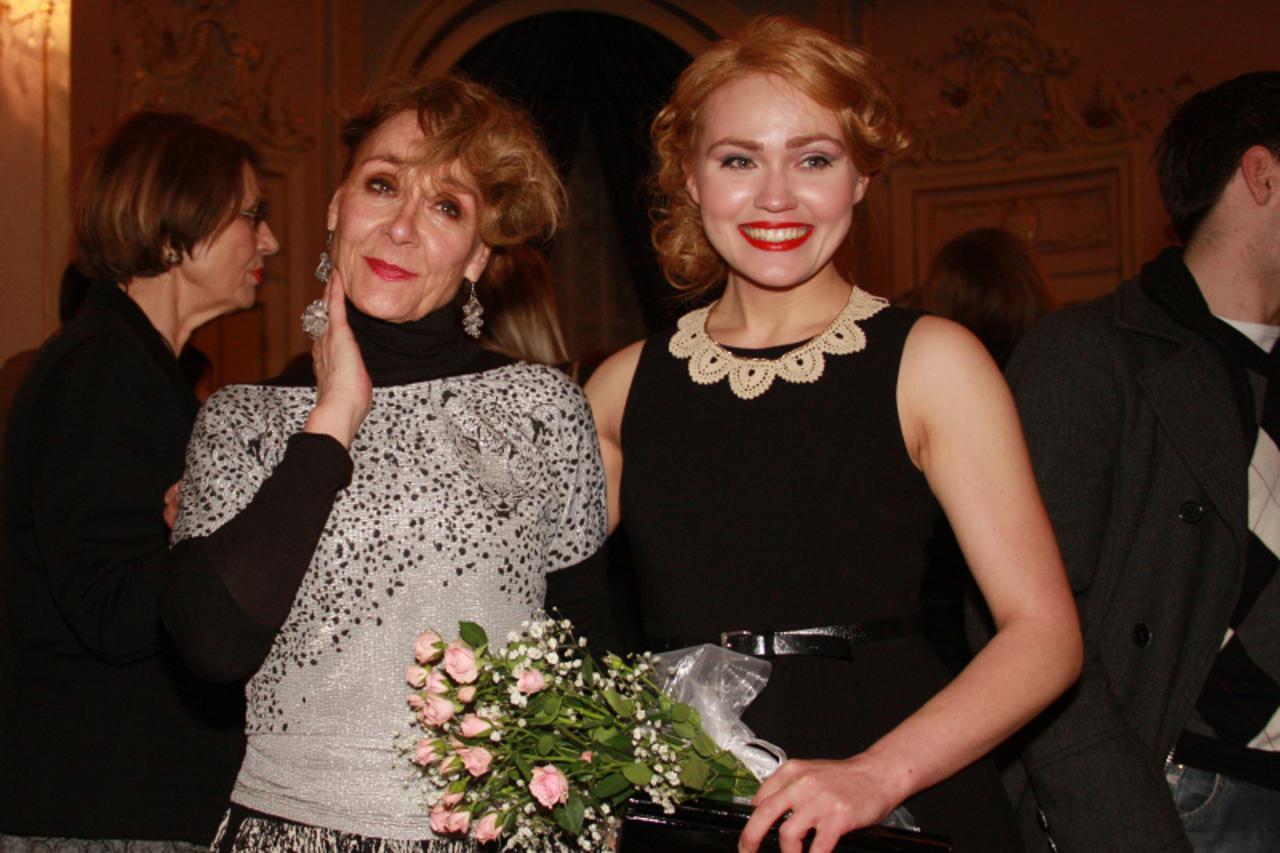 anastasija jankovska,zoja odak,portal