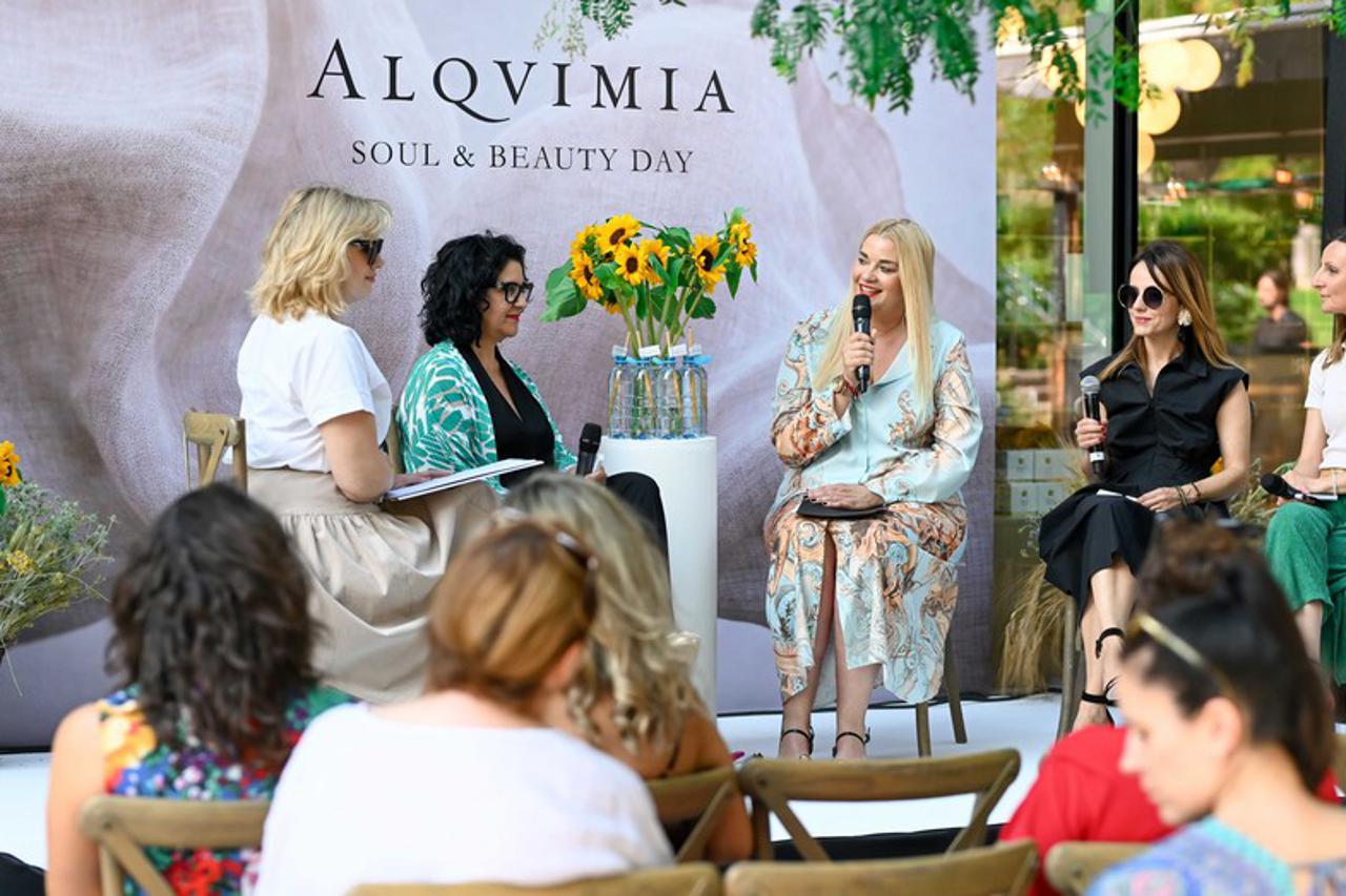 Feed/Diva-Homepage/2026-25/Alqvimia-1-Rg-3-Copy.Jpg