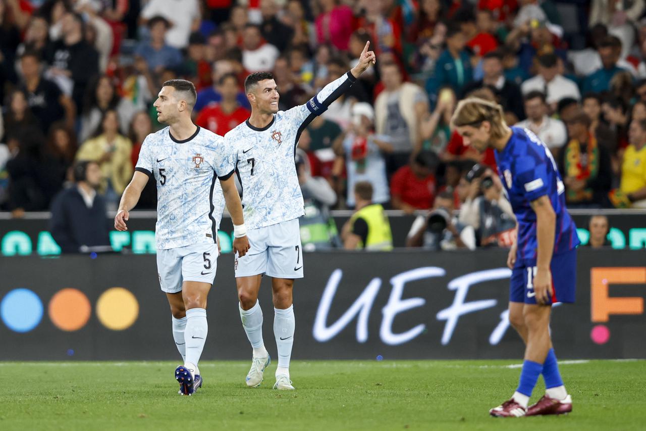 Cristiano Ronaldo postigao 900 pogodak u karijeri