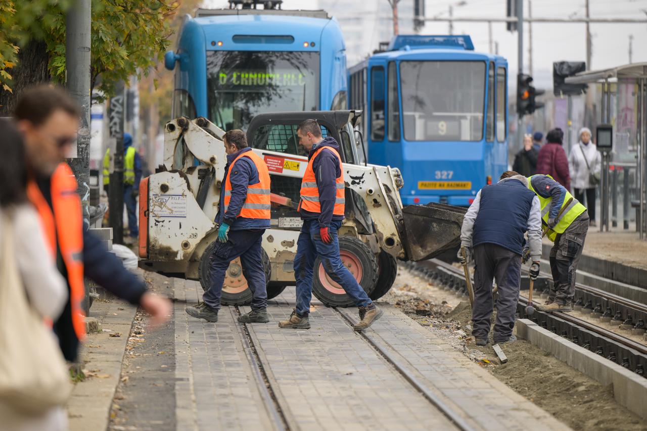 Zagreb: Radovi obnove tračnica na Branimirovoj