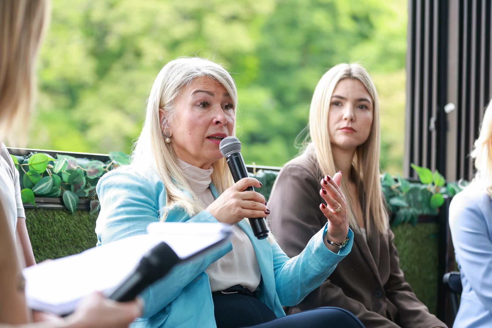 Gordana Picek (dm), Stella Zavišić
