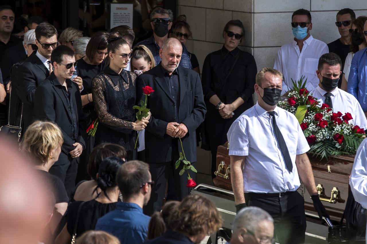 Split: Pogreb poznate kosarkasice Žane Lelas na Lovrincu