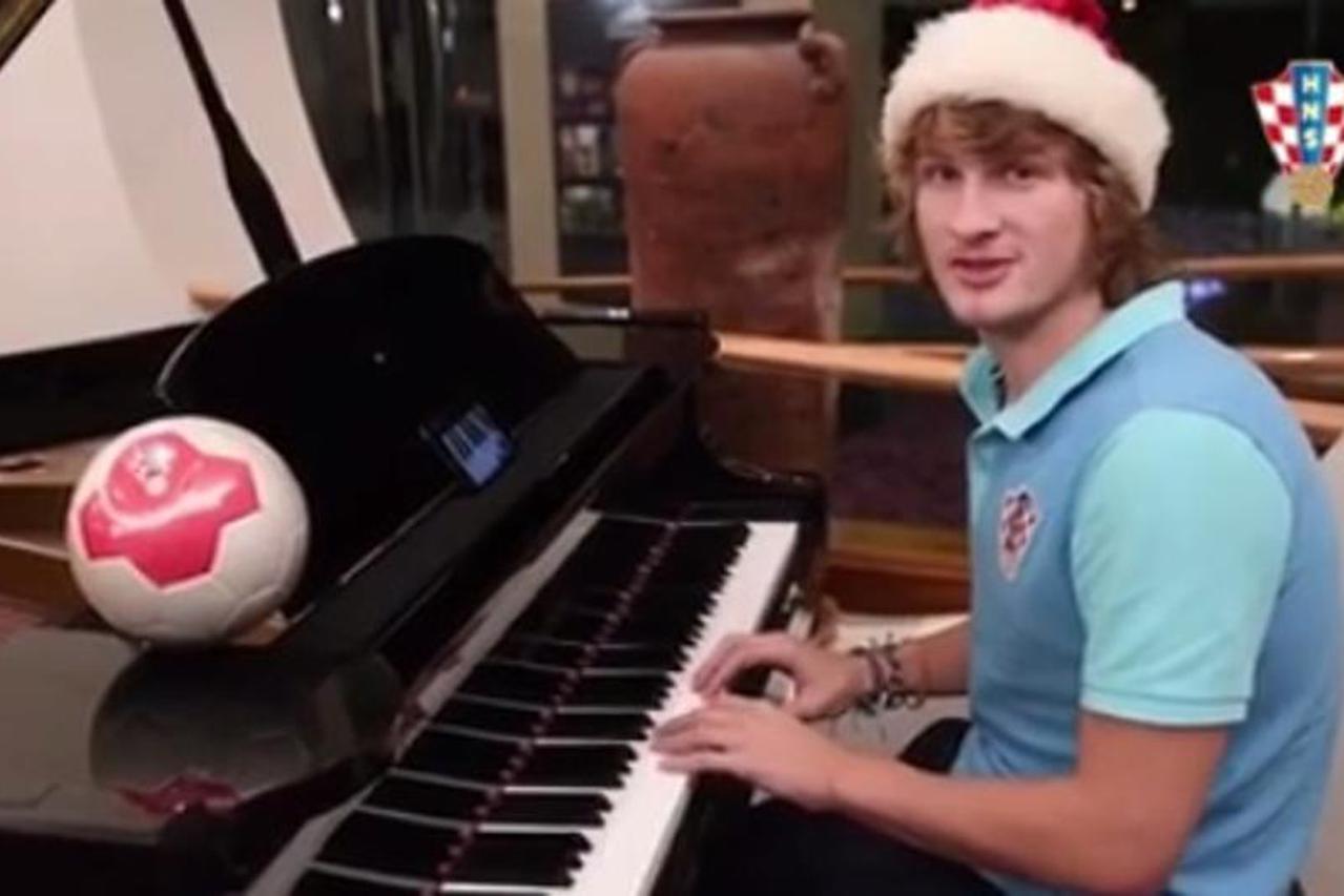 Tin Jedvaj