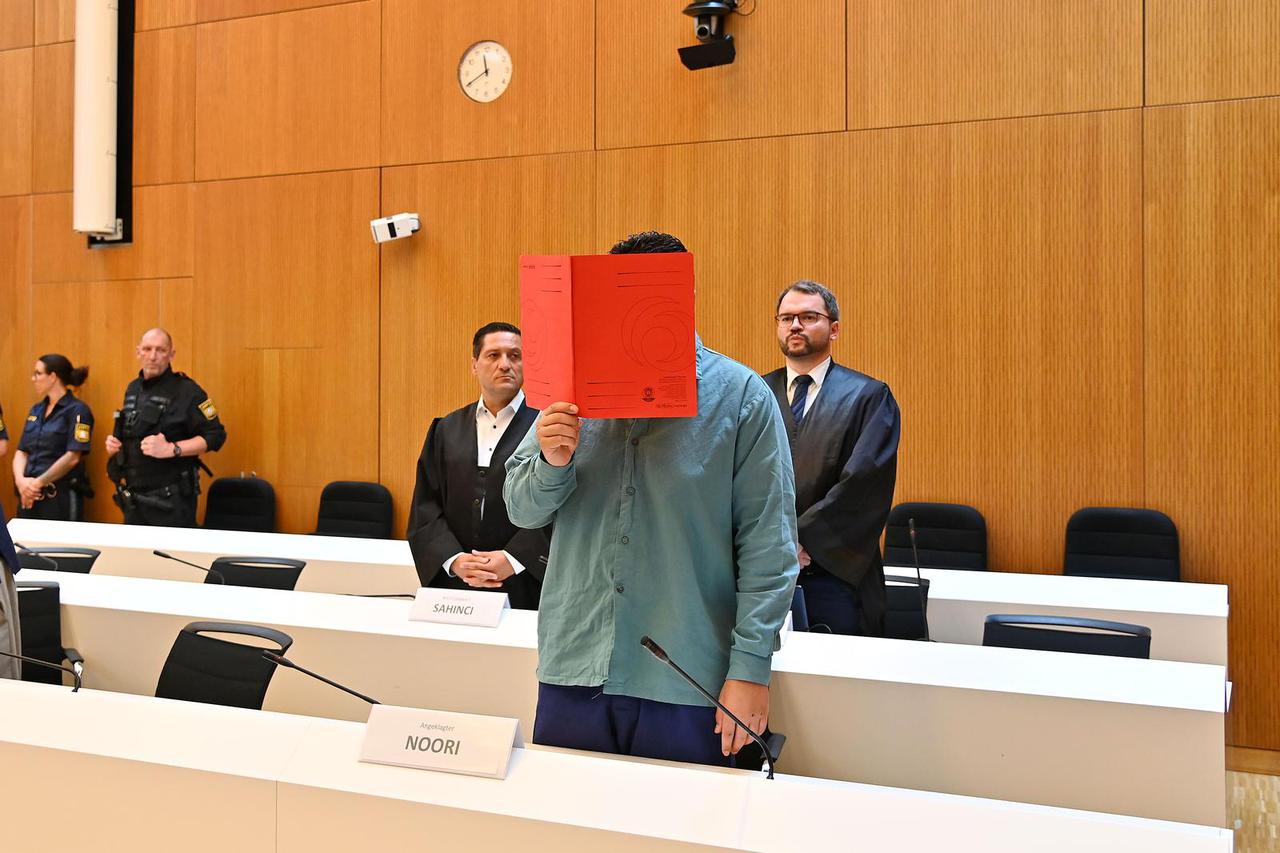 Sentence in the criminal case against Farhad Noori for murder among other charges (Seidlstrasse)