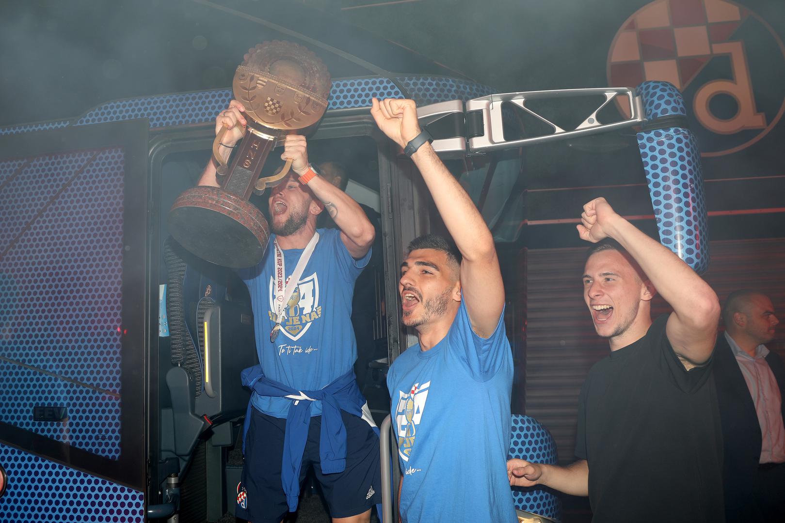 Na Maksimiru su ih dočekali navijači