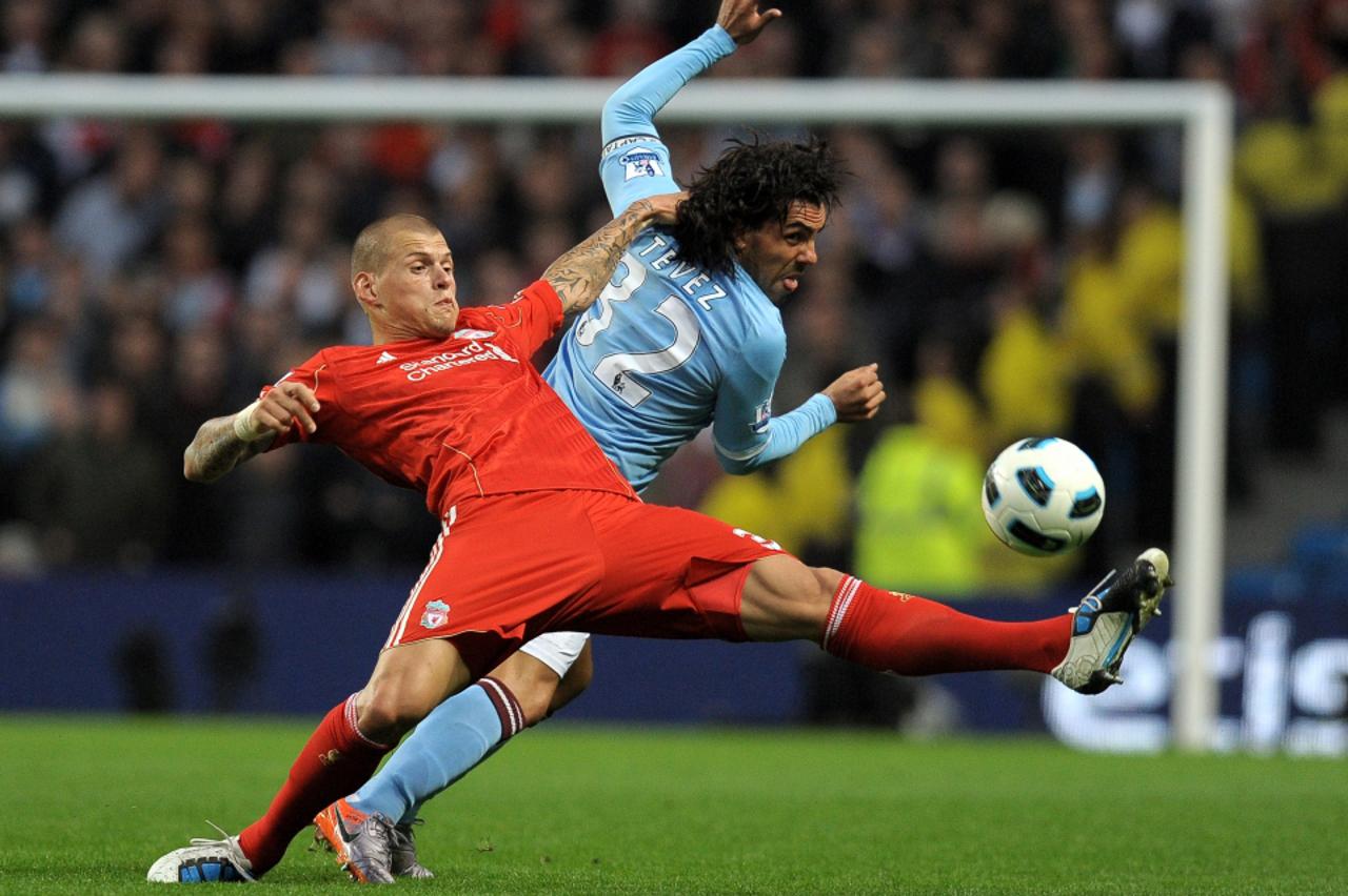 Tevez Škrtel