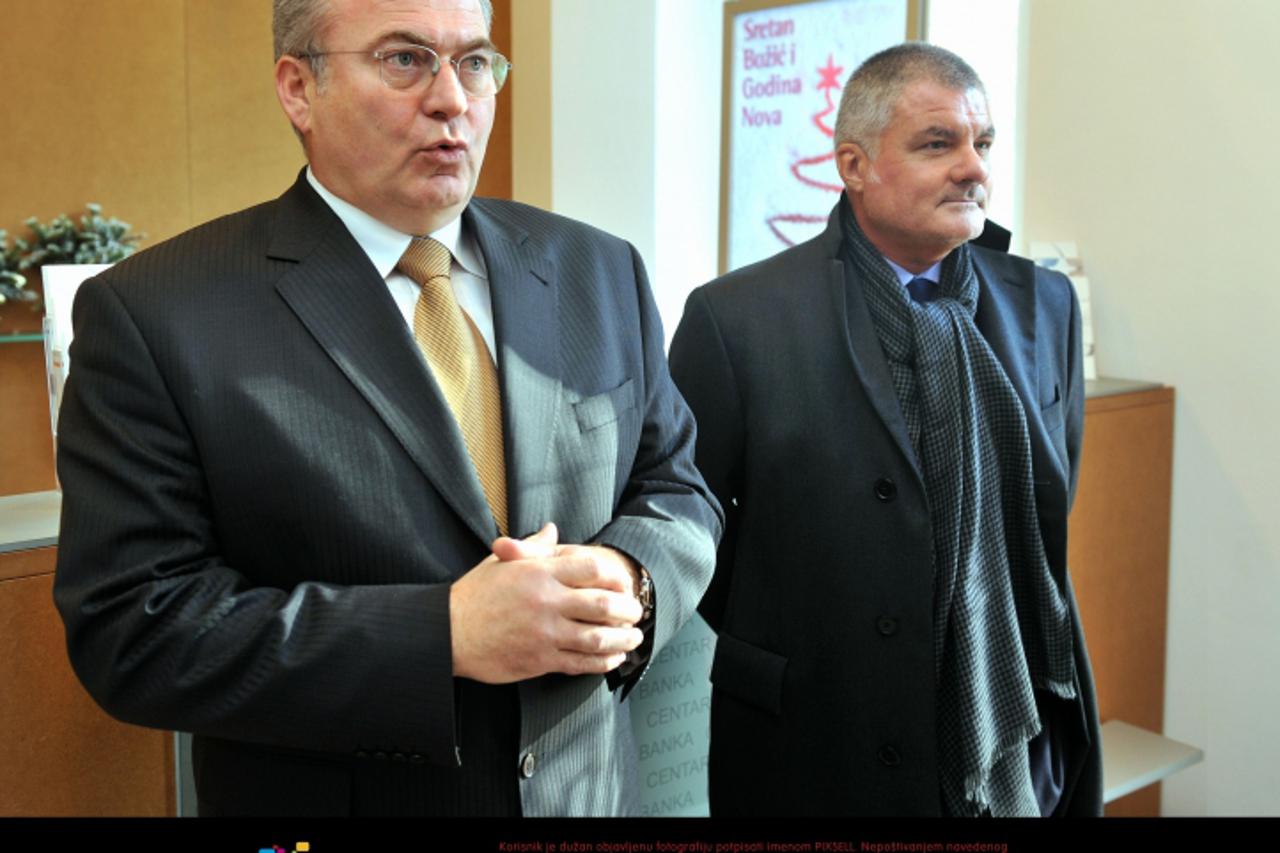 '20.12.2011., Zagreb - U poslovnici Centar banke odrzana je konferencija za medije. Predsjednik uprave Ivo Markotic i vlasnik Dragutin Biondic.  Photo: Marko Lukunic/PIXSELL'