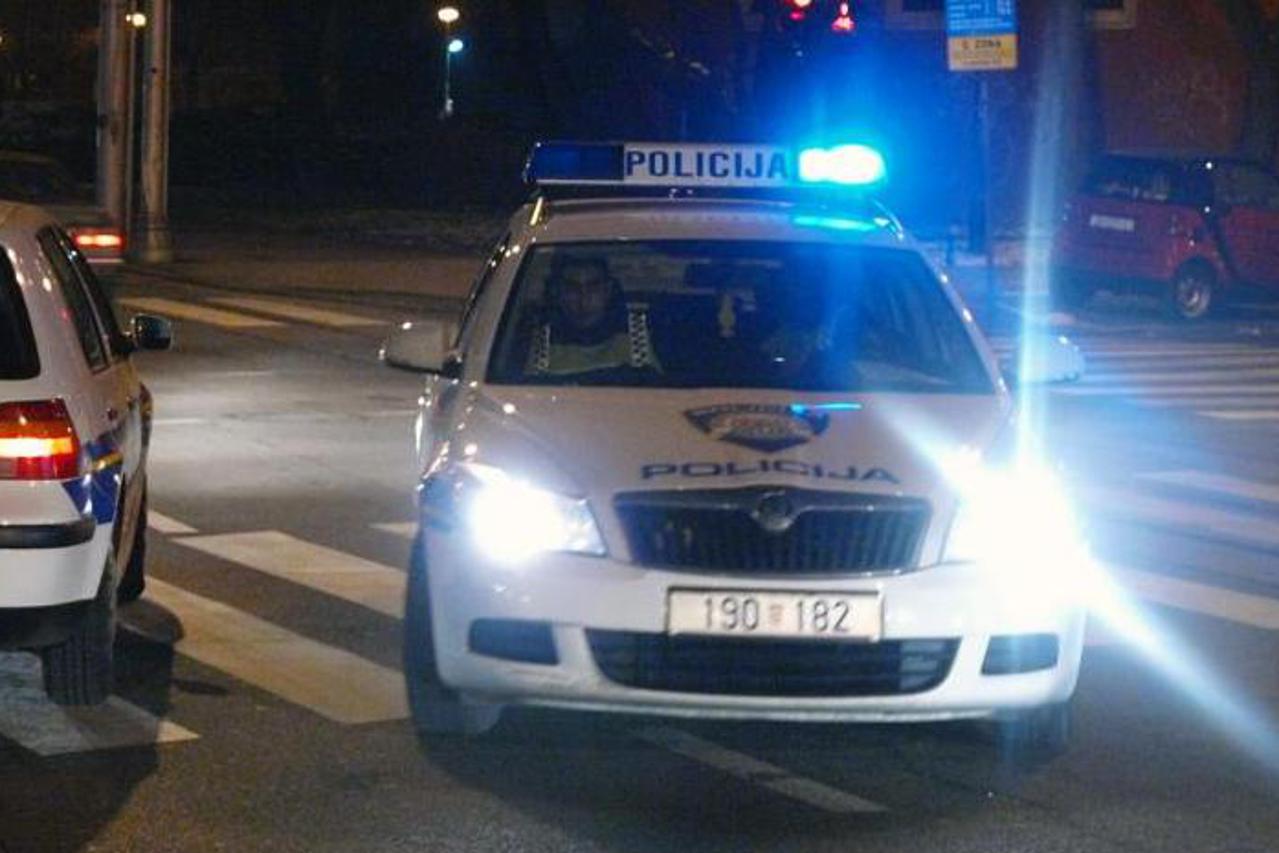 policija