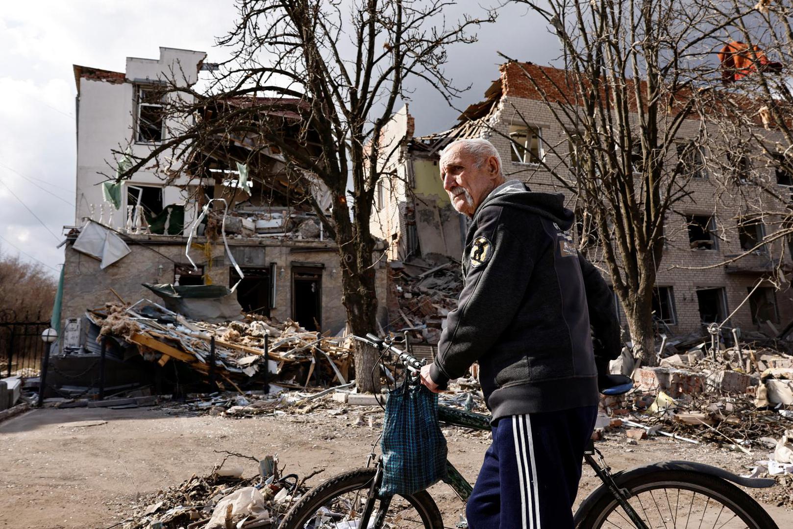 A man looks on in the aftermath of deadly shelling of an army office building, amid Russia's attack, in Sloviansk, Ukraine, March 27, 2023. REUTERS/Violeta Santos Moura Photo: VIOLETA SANTOS MOURA/REUTERS
