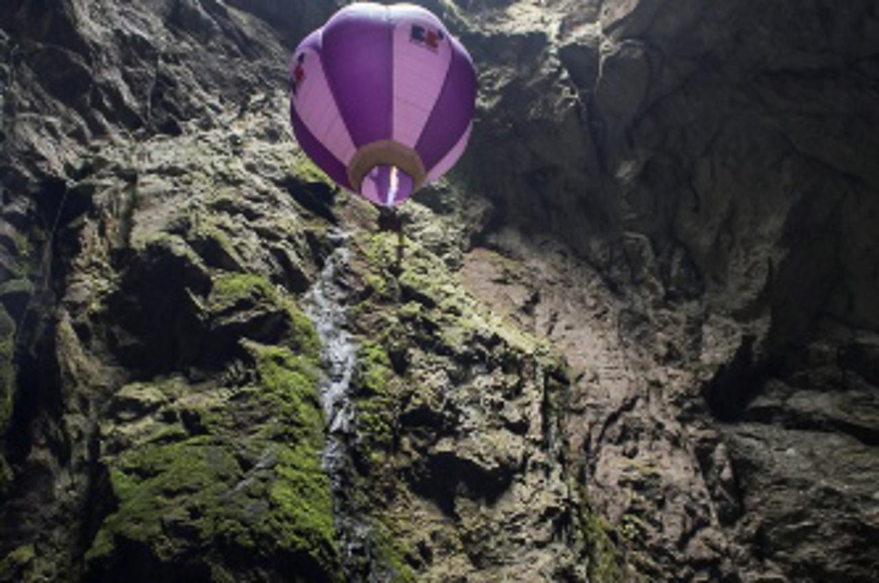 Ivan Trifonov, jama Namet