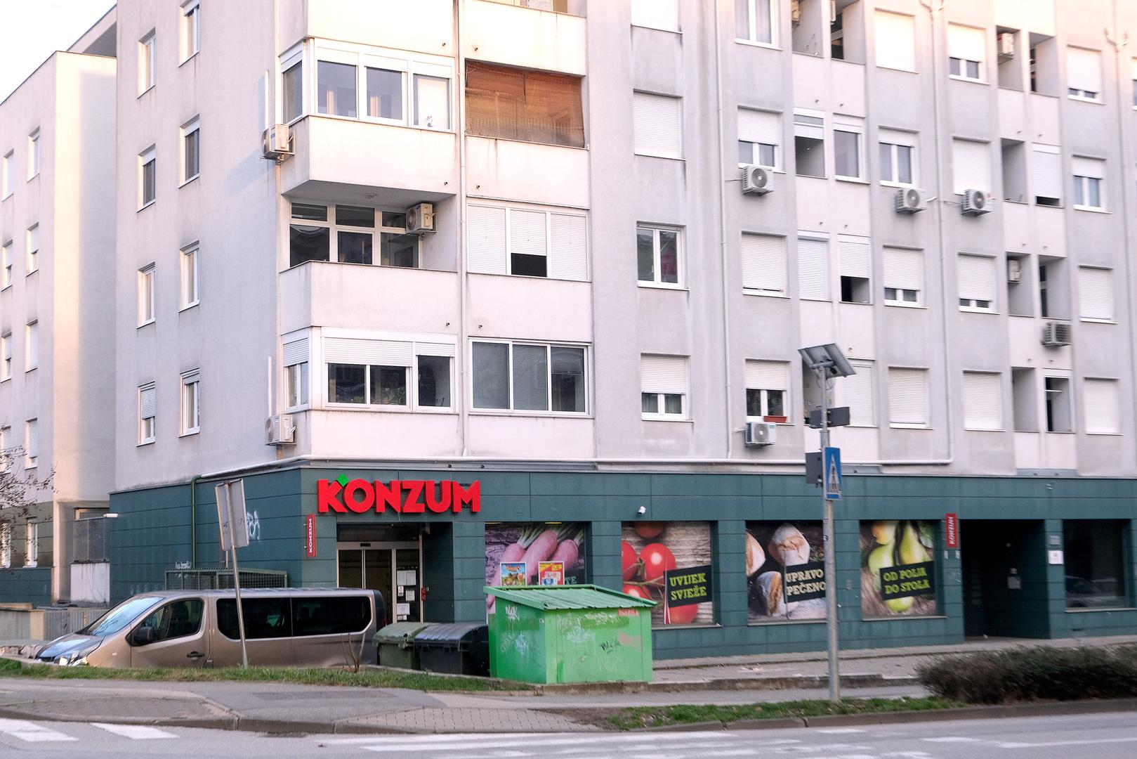 Na Volovčici se, s druge strane,  danas nalazi Konzum. 