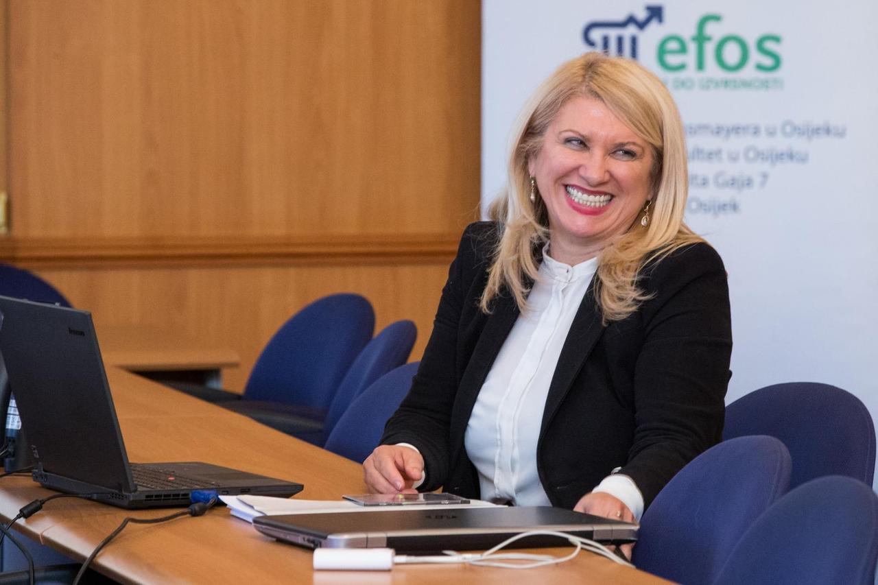 Osijek: Javna obrana doktorske disertacije Vesne Škare Ožbolt