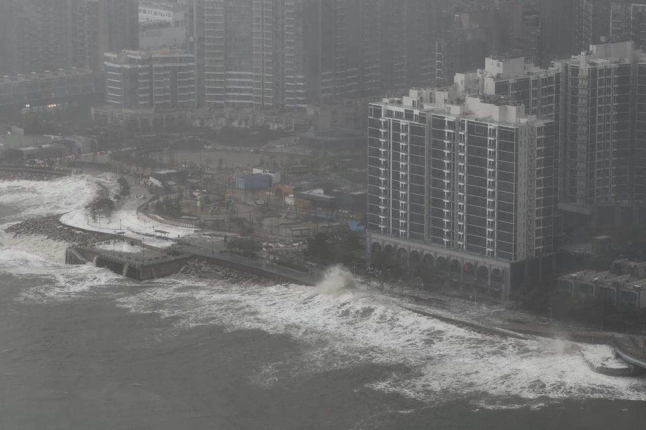 Super Typhoon Ragasa in Hong Kong