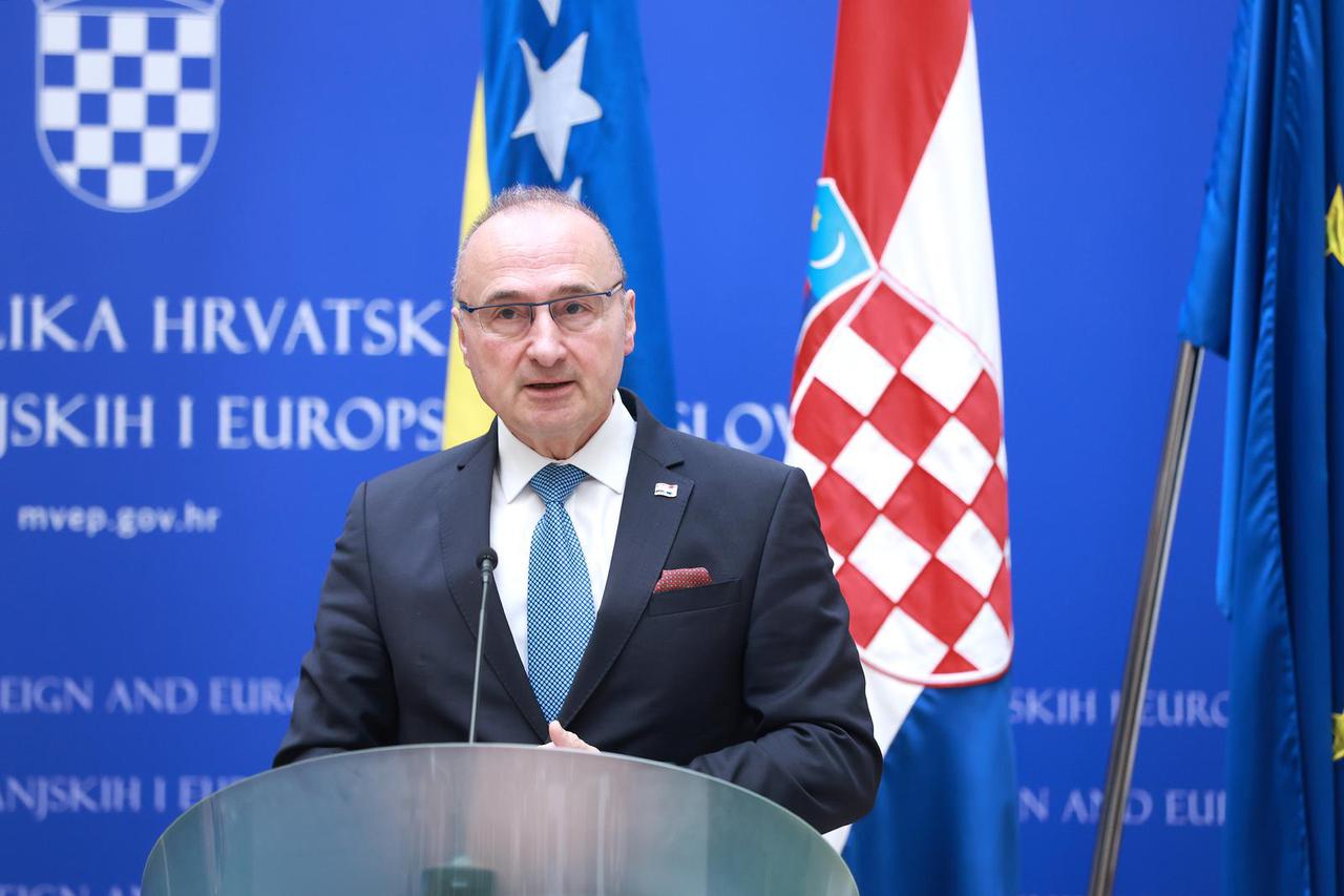 Zagreb: Gordan Grli? Radman i Elmedin  Konakovi? nakon sastanka dali izjave za medije