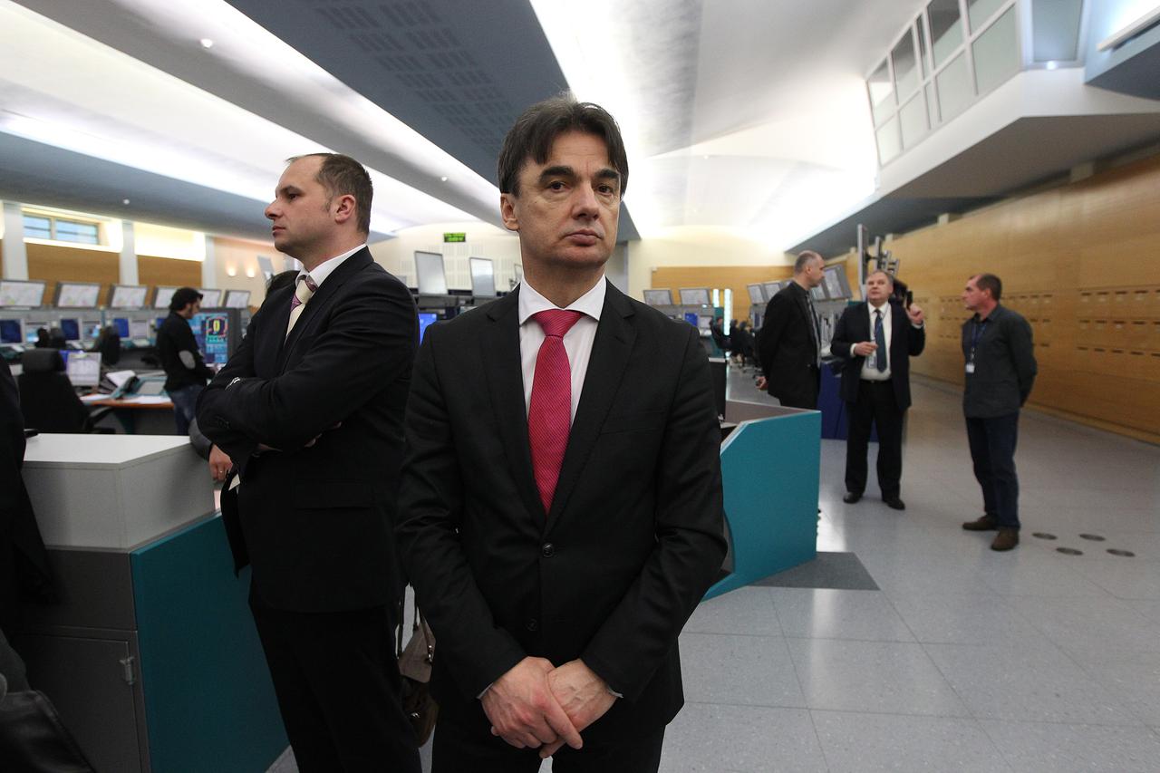 13.03.2014., Zagreb - Potpredsjednik Vlade Branko Grcic i ministar prometa, pomorstva i infrastrukture Sinisa Hajdas Doncic obisli su Hrvatsku kontrolu zracnog prometa gdje je pusten u rad novi sustav za pracenje zracnog prometa. Photo: Boris Scitar/Vecer