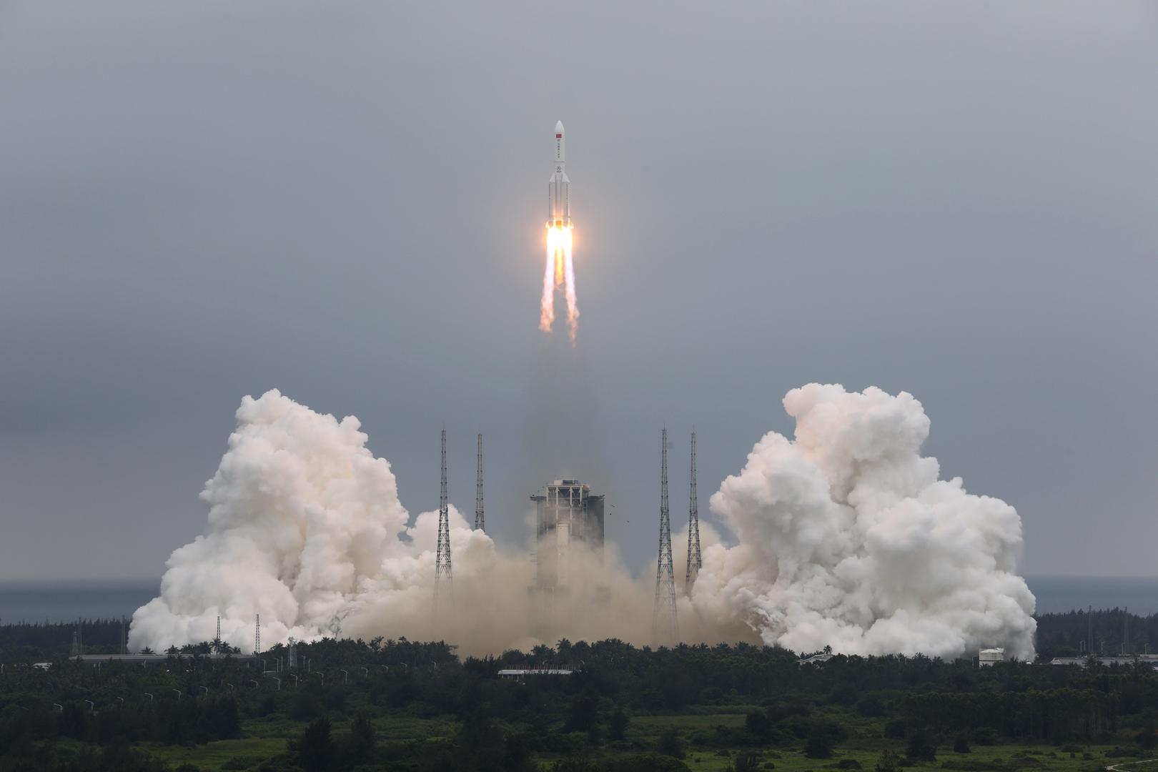 (EyesonSci)CHINA-HAINAN-WENCHANG-SPACE STATION-CORE MODULE-LAUNCH (CN) (210429) -- WENCHANG, April 29, 2021 (Xinhua) -- The Long March-5B Y2 rocket, carrying the Tianhe module, blasts off from the Wenchang Spacecraft Launch Site in south China's Hainan Province, April 29, 2021. China on Thursday sent into space the core module of its space station, kicking off a series of key launch missions that aim to complete the construction of the station by the end of next year. (Xinhua/Ju Zhenhua) Ju Zhenhua  Photo: XINHUA/PIXSELL