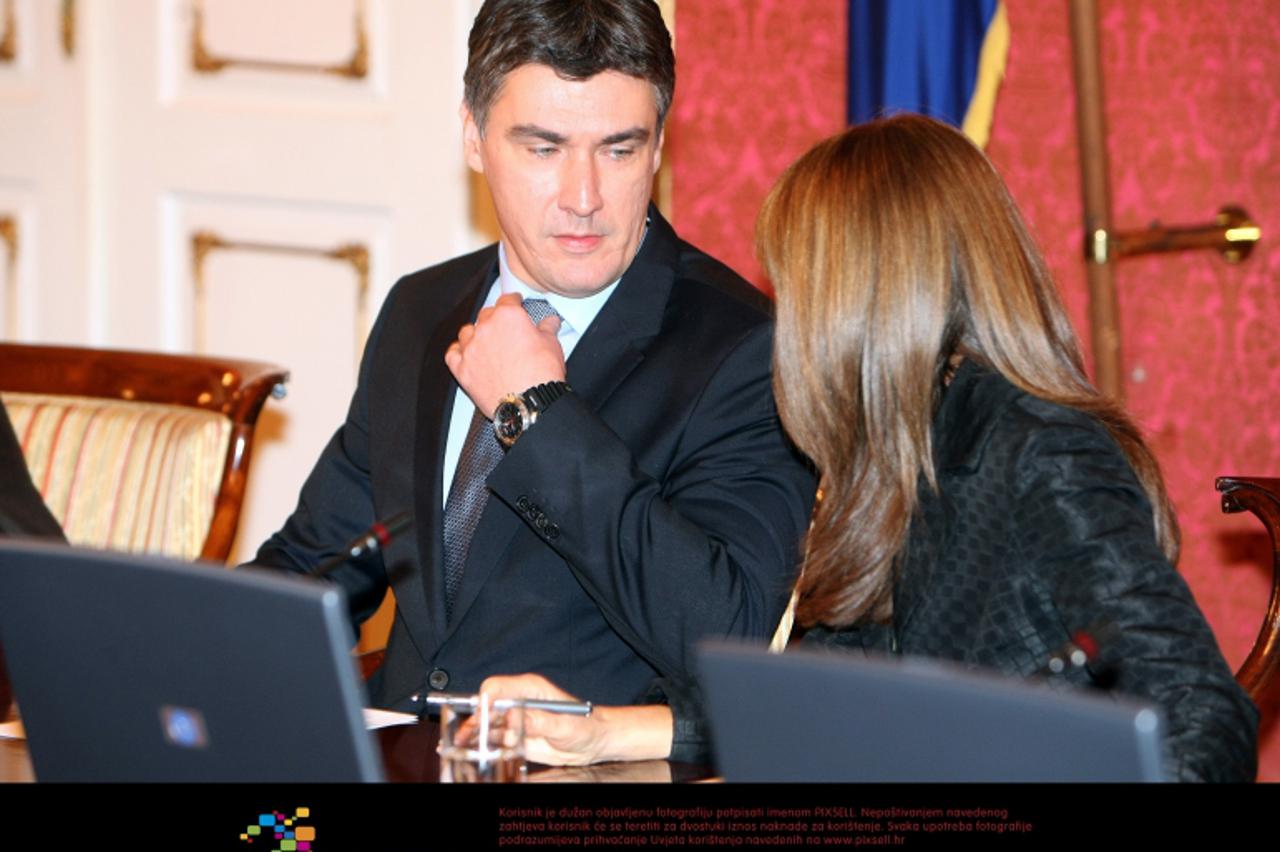 '29.12.2011., Zagreb - Prva sjednica Vlade pod vodstvom premijera Zorana Milanovica.  Photo: Petar Glebov/PIXSELL'