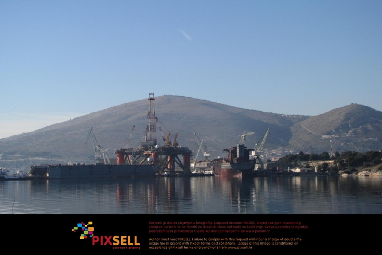 '06.02.2011.,Trogir - Policija je kazneno prijavila osmoricu muskaraca koji su na trogirskom podrucju  pocinili niz kradja sa stetama koje se krecu u rasponu od 2.000 do cak milijun kuna.Misko V. (29)