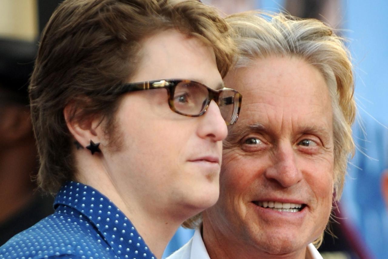 Cameron i Michael Douglas
