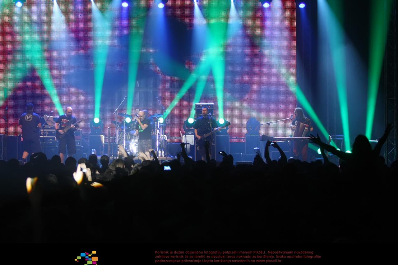 pozitivan koncert,hladno pivo (1)